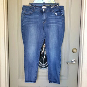 JESSICA SIMPSON | Forever Rolled Ankle Jeans in Blue sz 20W